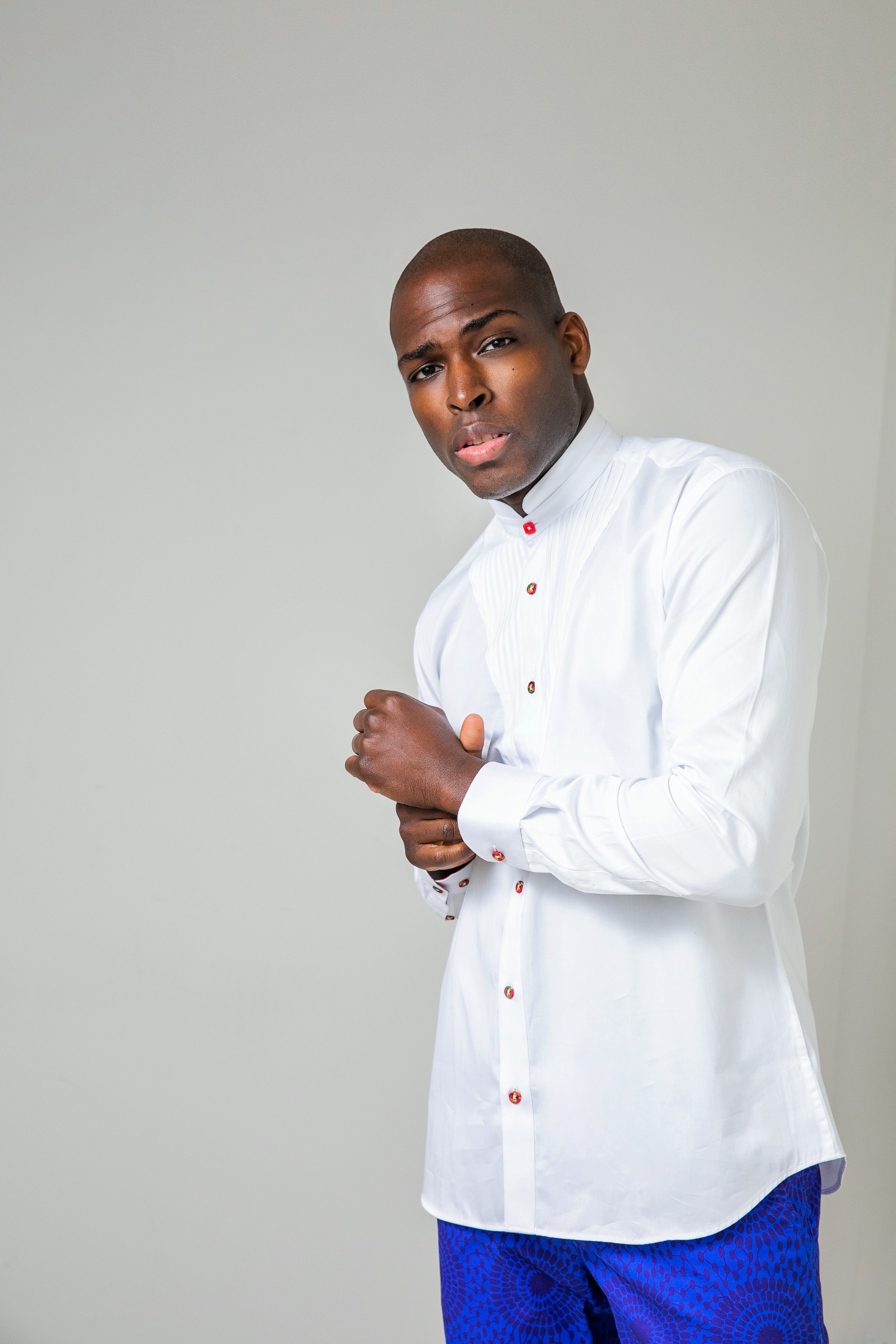 "ESMOQUIN MANDARÍN" - CAMISA